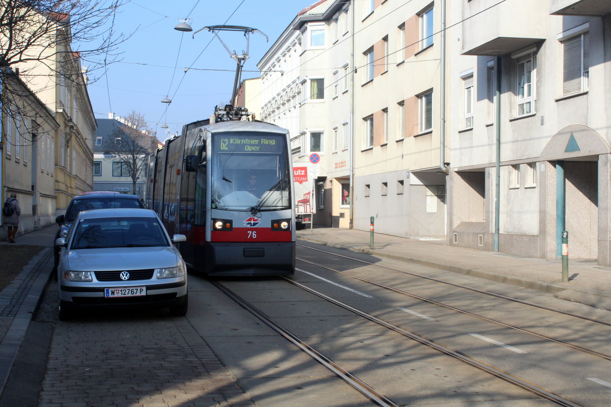 Wien Wiener Linien SL 62 (A1 76) XII, Meidling, Hetzendorf, Hetzendorfer Straße am 16. Februar 2017.