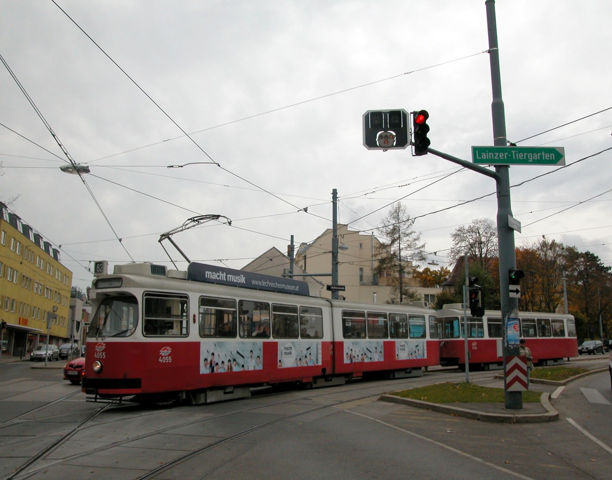 Wien Wiener Linien SL 62 (E2 4055) Speising, Speisinger Strasse / Hermesstrasse am 20. Oktober 2010.