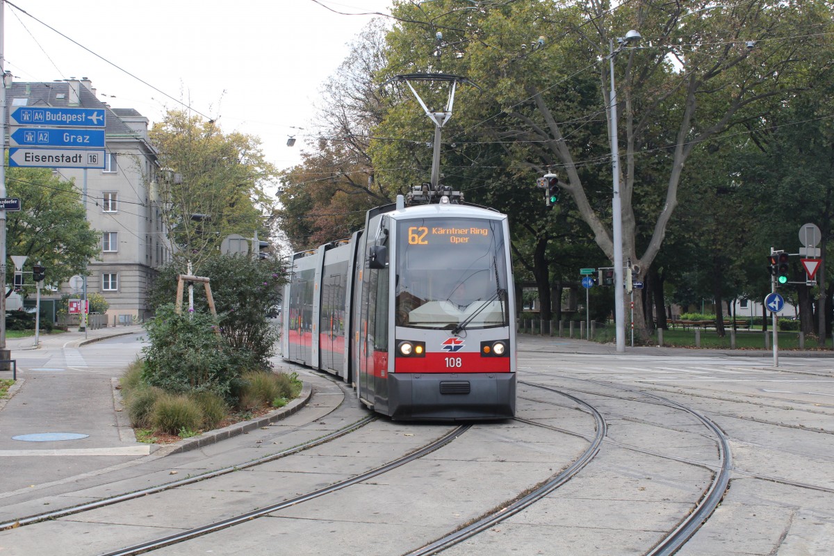 Wien Wiener Linien SL 62 (A1 108) Gaudenzdorfer Gürtel am 12. Oktober 2015.