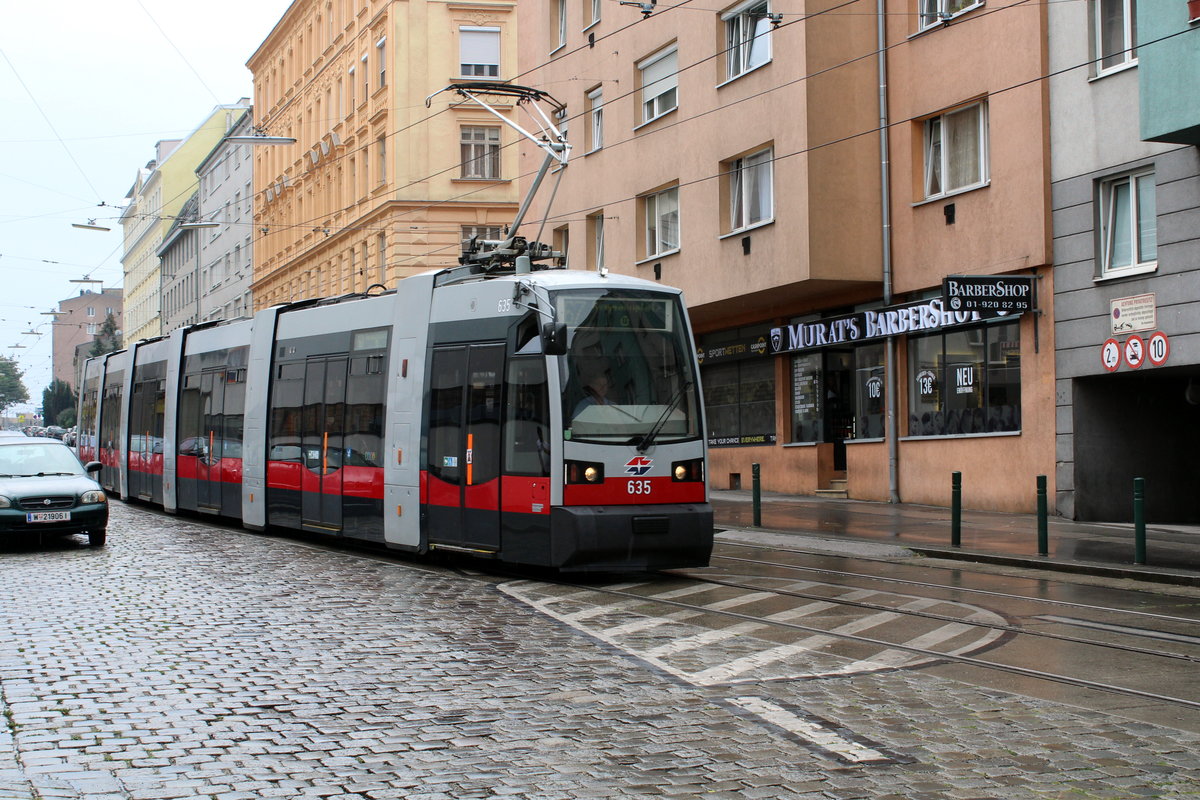Wien Wiener Linien SL 67 (B 635) X, Favoriten, Neilreichgasse am 23. Juli 2018. - Ab Sommer 2019 soll die SL 67 nach Meldungen der Wiener Linien durch eine eine neue SL 11 ersetzt werden.
