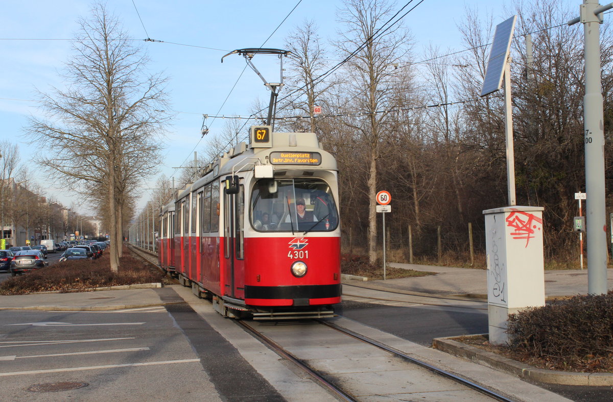 Wien Wiener Linien SL 67 (E2 4301 (Bombardier-Rotax 1978)) X, Favoriten, Otto-Probst-Straße / Neilreichgasse / Frödenplatz am 15. Feber / Februar 2019. 