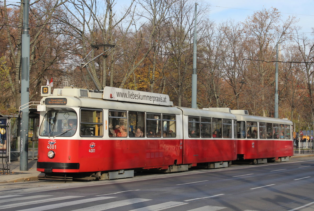 Wien Wiener Linien SL D (E2 4001 (SGP 1977) + c5 1401 (Bombardier-Rotax 1978)) I, Innere Stadt, Universitätsring (Hst. Parlament) am 1. Dezember 2019.