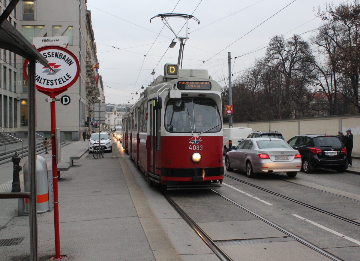 Wien Wiener Linien SL D (E2 4083 (SGP 1988)) Prinz-Eugen-Straße (Hst. Plößlgasse) am 15. Februar 2016.