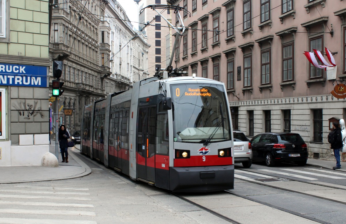 Wien Wiener Linien SL O (A 9) Ungargasse / Münzgasse am 12. Oktober 2015.