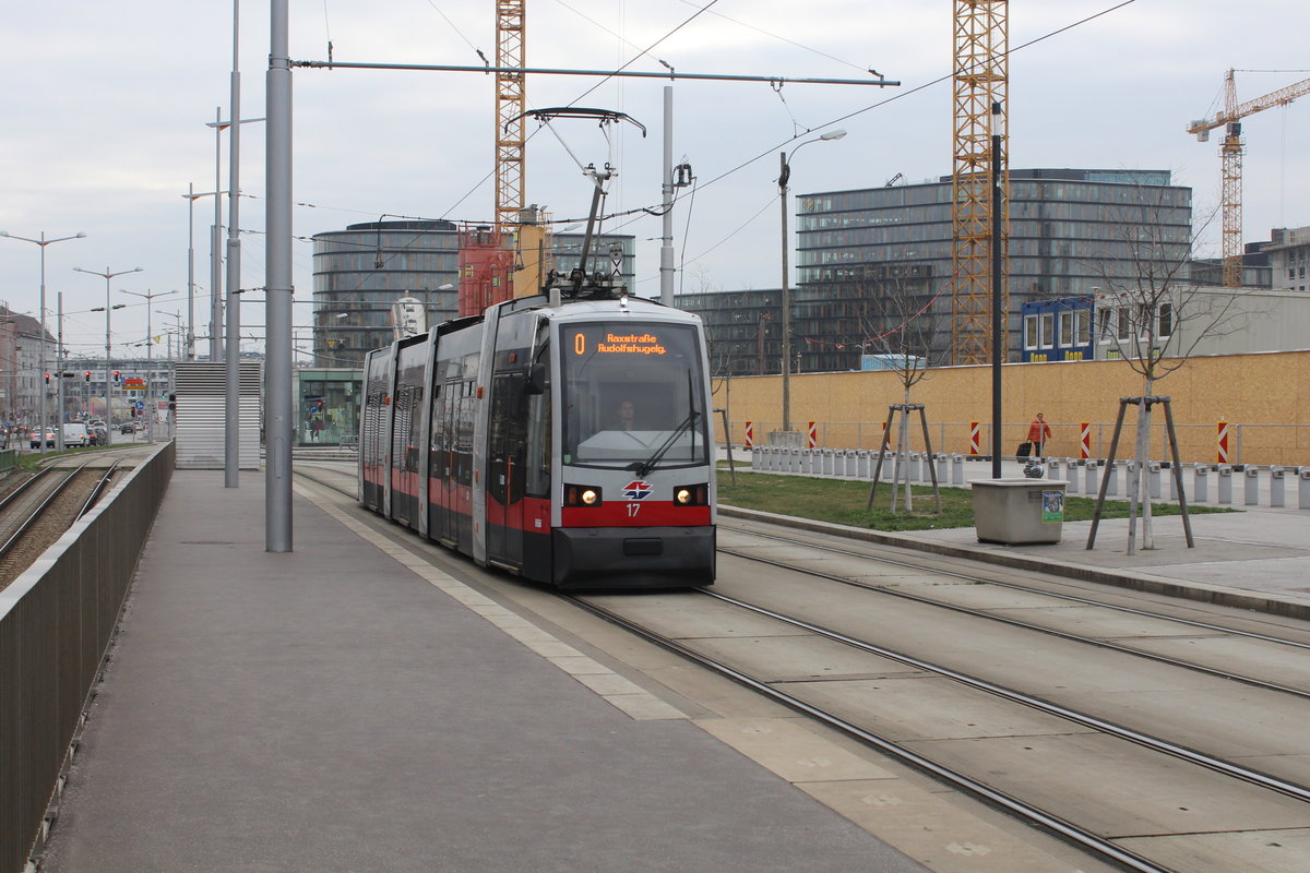 Wien Wiener Linien SL O (A 17) Wien Hauptbahnhof am 21. März 2016.