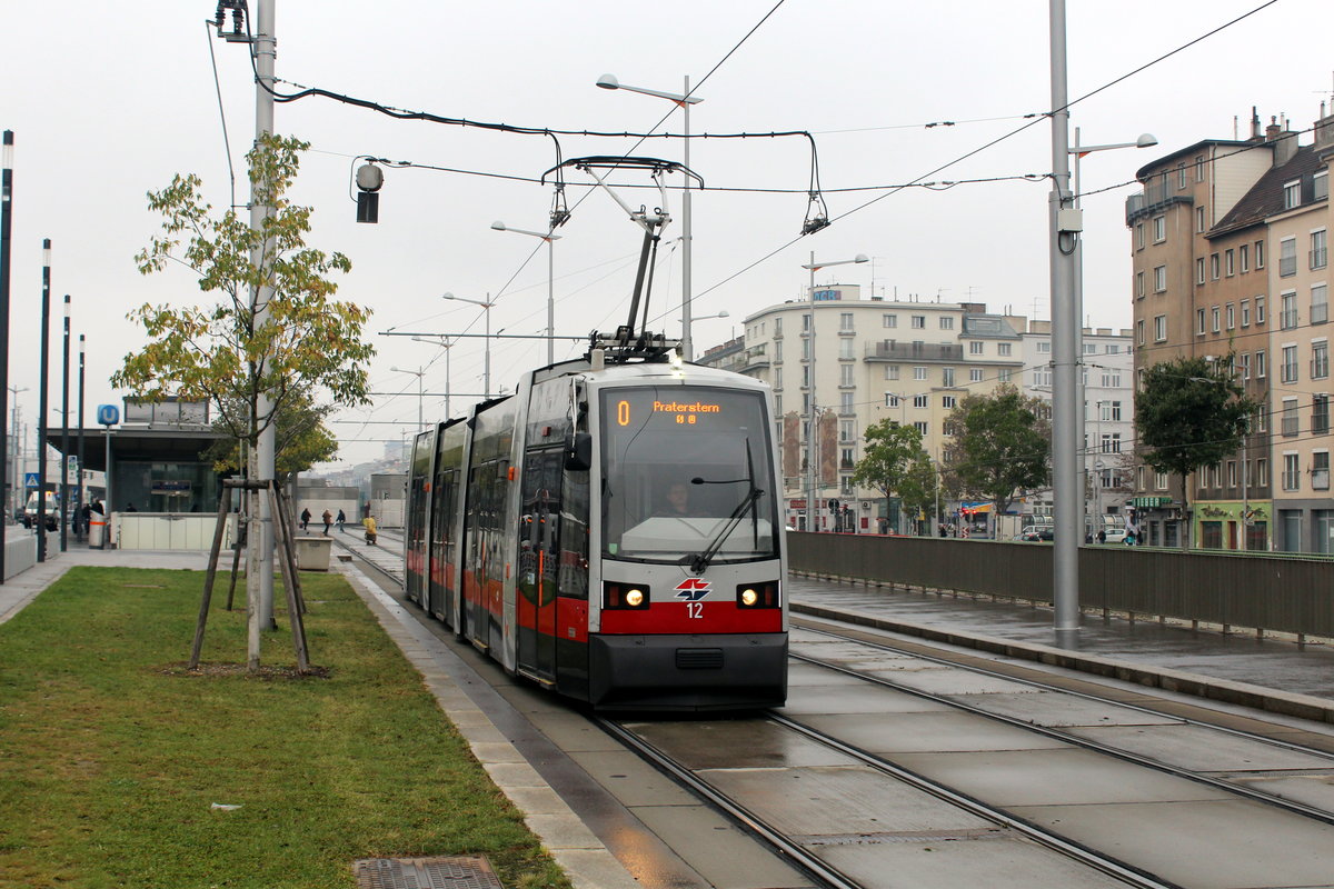 Wien Wiener Linien SL O (A 12) Wiedner Gürtel am 19. Oktober 2016.