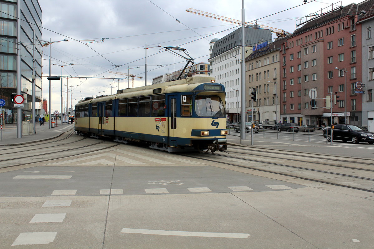 Wien Wiener Lokalbahnen Tw 110 als Sonderzug Wiedner Gürtel / Arsenalstraße am 16. Februar 2016.
