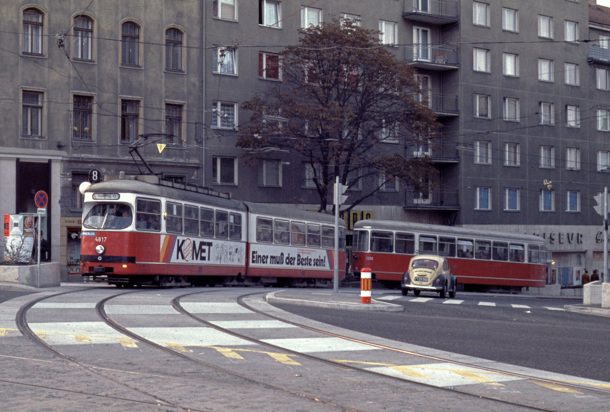 Wien Wiener Stadtwerke-Verkehrsbetriebe SL 8 (E1 4817 (SGP 1974) + c4 1338 (Bombardier-Rotax, vorm. Lohnerwerke, 1975)) XII, Meidling, Meidlinger Hauptstraße / Eichenstraße im Oktober 1978. - Scan eines Diapositivs. Film: Kodak Ektachrome. Kamera: Leica CL.