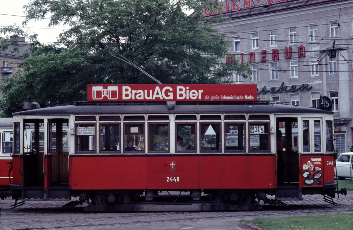 Wien Wiener Stadtwerke (WVB) SL 31/5 (K 2449 (Simmeringer Waggonfabrik 1913)) XX, Brigittenau, Friedrich-Engels-Platz am 18. Juni 1971. - Scan eines Diapositivs. Film: Agfa CT 18. Kamera: Minolta SRT-101.