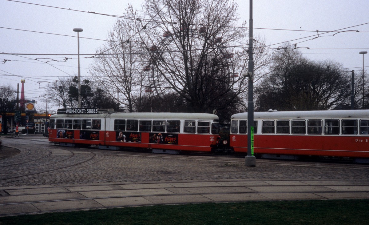 Wien WL SL 21 (E1 4655 + c3 1215) Praterstern / Ausstellungsstrasse am 18. März 2000.