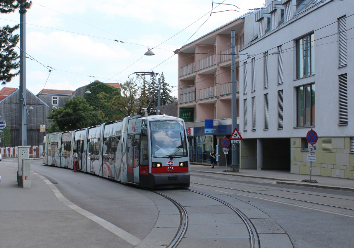 Wien WL SL 43 (B 606) Dornbacher Straße / Rudolf-Kirchschlager-Platz am 1. Juli 2015.