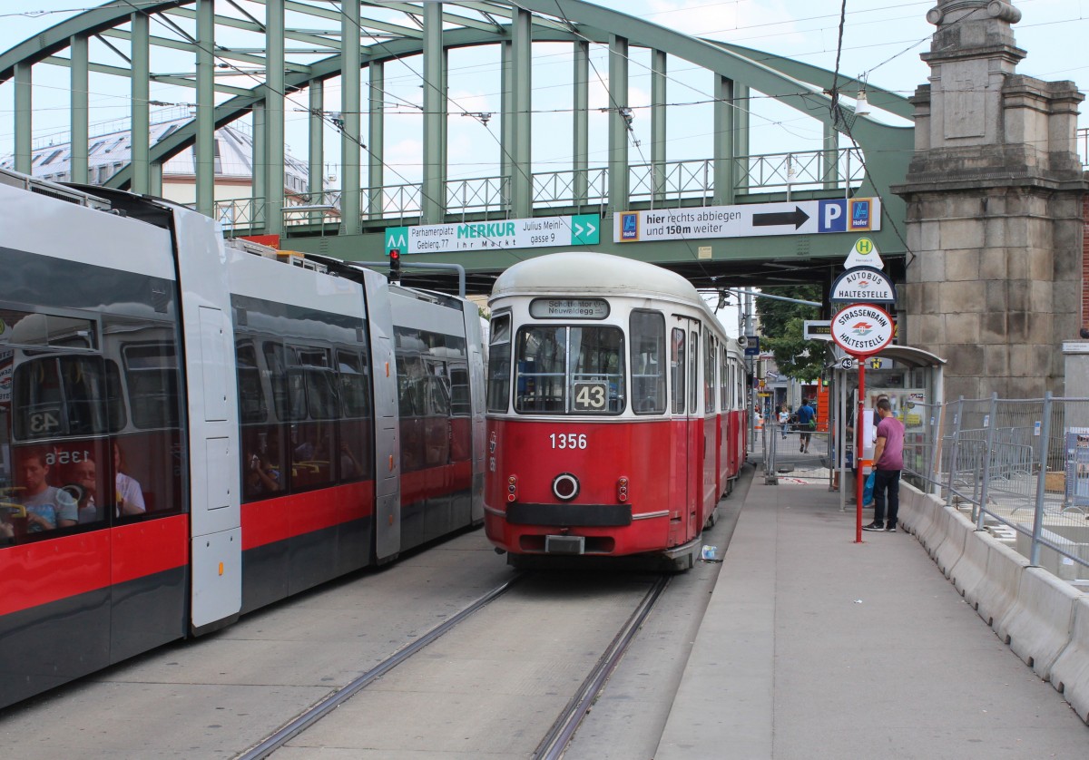 Wien WL SL 43 (c4 1356 + E1 4846) Hernalser Hauptstraße (Hst. Hernals) am 1. Juli 2015.