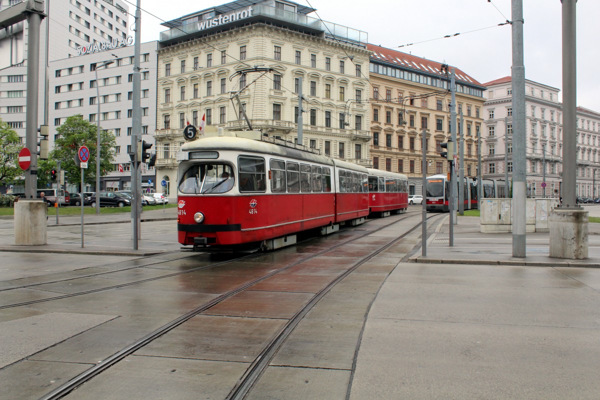 Wien WL SL 5 (E1 4814 + c4 1314) Praterstern am 2. Mai 2015.