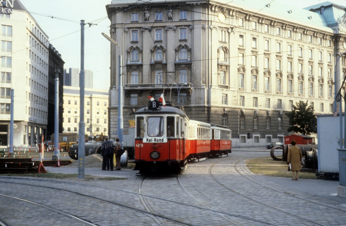 Wien WTM M 4078 + k + k2 3487 (Sonderfahrt) Julius-Raab-Platz am 14. Oktober 1979.