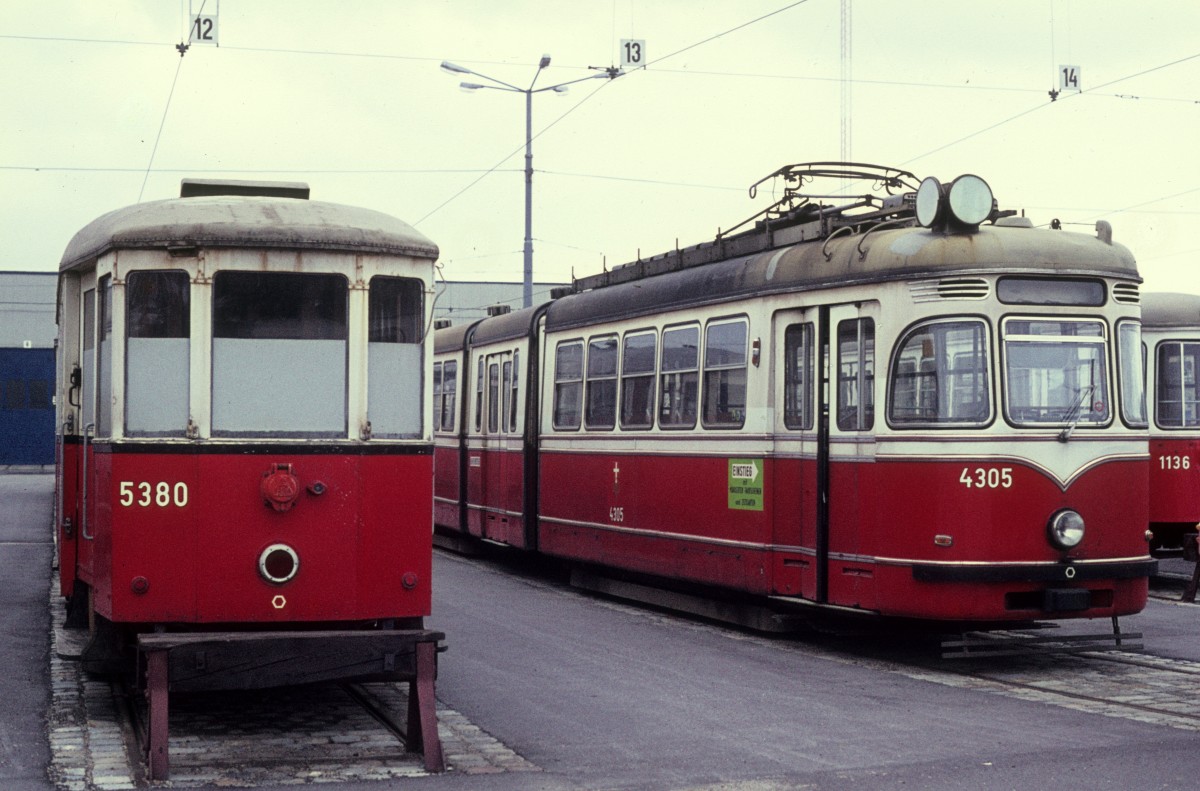 Wien WVB m3 5380 / D1 4305 Hauptwerksttte Simmering am 19. Juli 1974.