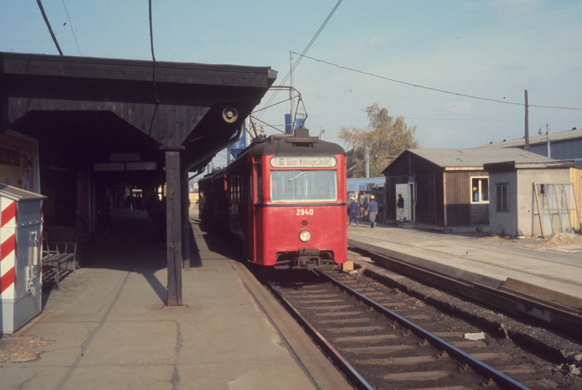 Wien WVB Stadtbahnlinie G/ (N1 2940) Heiligenstadt im November 1976.