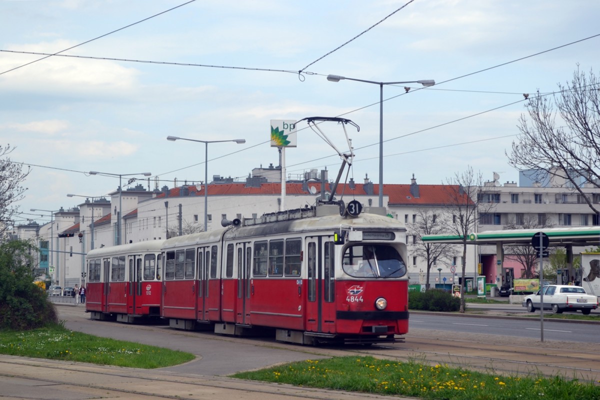 Wiener Linien E1 4844 + c4 1312 als Linie 31 bei der Haltestelle Brünner Straße, 08.04.2015
