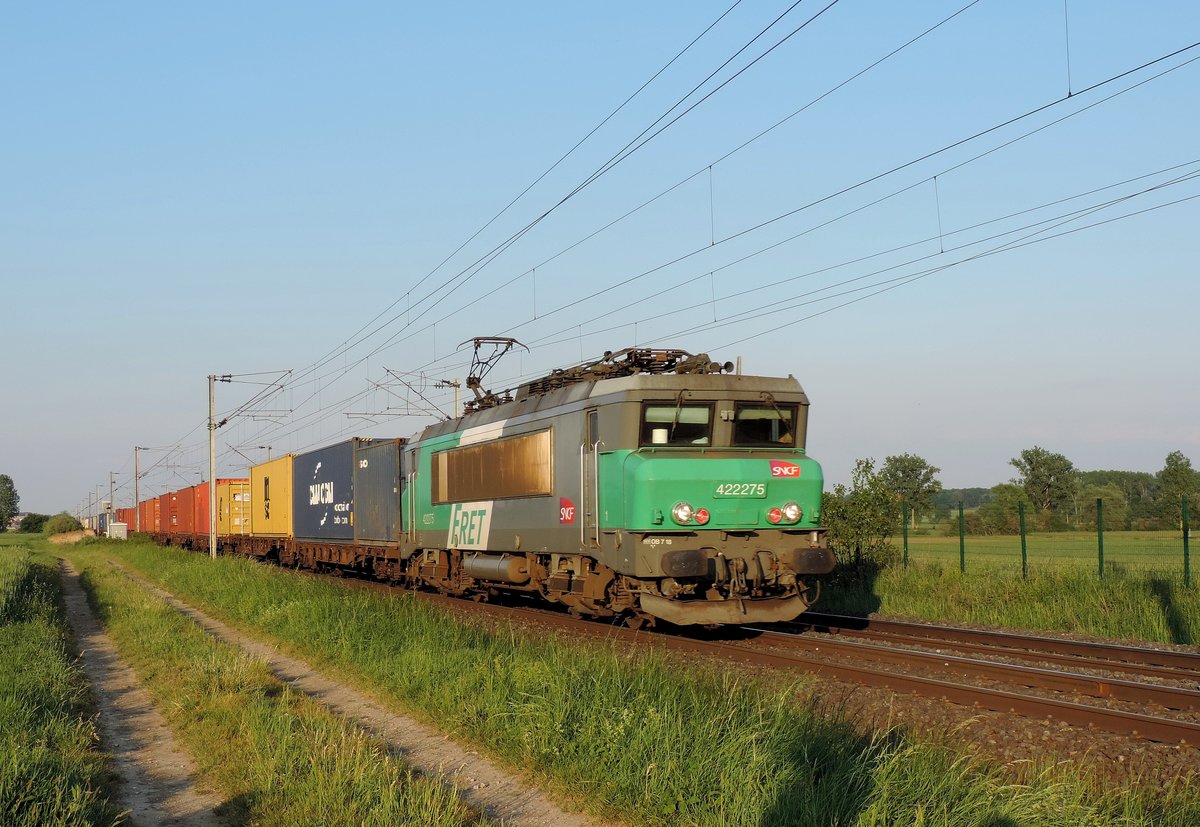 Wilwisheim - 15. Mai 2020 : 22275 mit dem Naviland 50630 Strassburg - Gevrey.