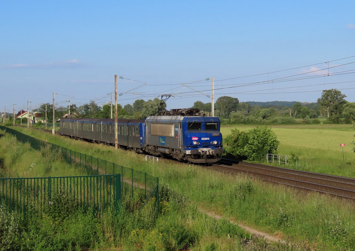 Wilwisheim - 7. Juni 2024 : BB 22263 am TER 832032 von Selestat nach Saverne.