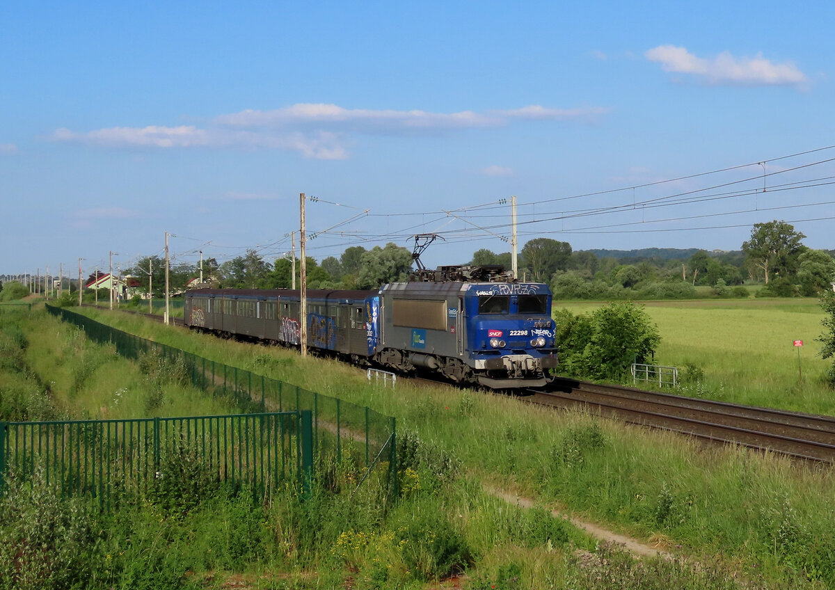 Wilwisheim - 7. Juni 2024 : BB 22298 am TER 832030 von Selestat nach Saverne.