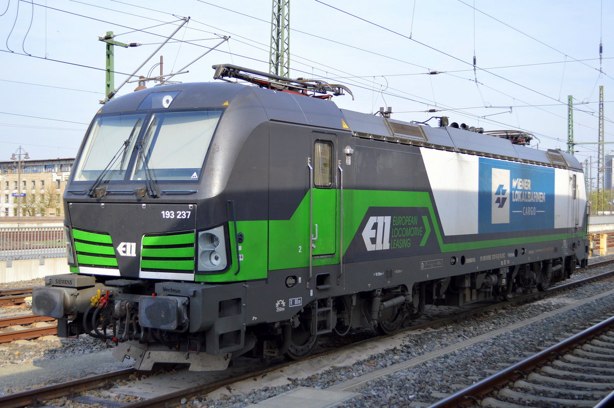 WLC - Wiener Lokalbahnen Cargo GmbH mit ELL-Vectron   193 237  [NVR-Number: 91 80 6193 237-5 D-ELOC] abgestellt am 02.04.19 Dresden Hbf.