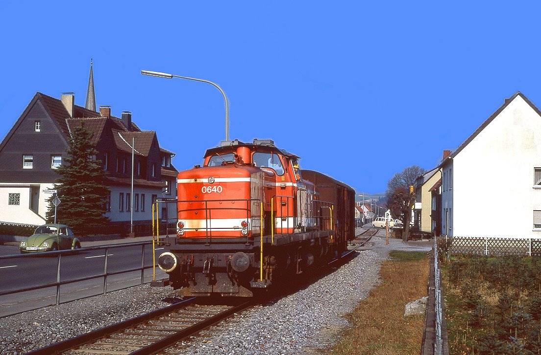 WLE 40, Belecke, Üg425, 23.02.1990
 
 
(Himmel wegen Schäden durch die Filmentwicklung nachbearbeitet)
