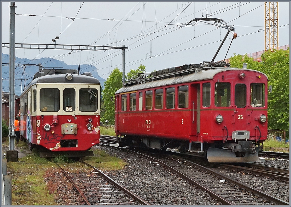 Wo ist der CEV BDeh 2/4 75? Am Montag, den 28. Mai nutze ich ihn als Motivbereicherung zum RhB ABe 4/4 35 in Vevey, doch seither ist er verschwunden. 
28. Mai 2018