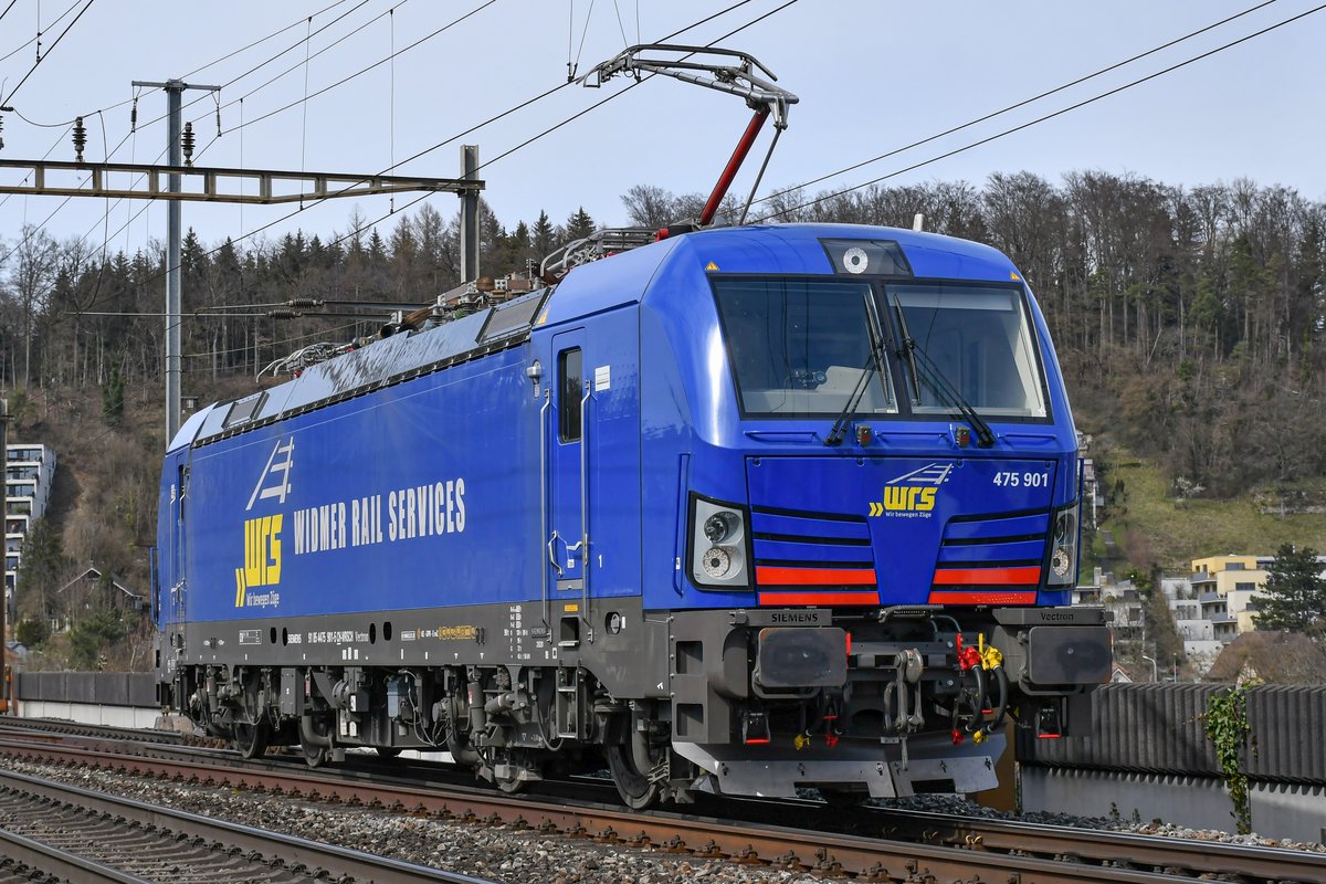 wrs 475 901 unterwegs als Lokzug in den RBL, um vier der fünf ralpin Wagen wieder abzuholen, welche sie vor drei Tagen dorthin gebracht hatte. Aufgenommen bei Brugg AG (CH) am 26.03.2021.