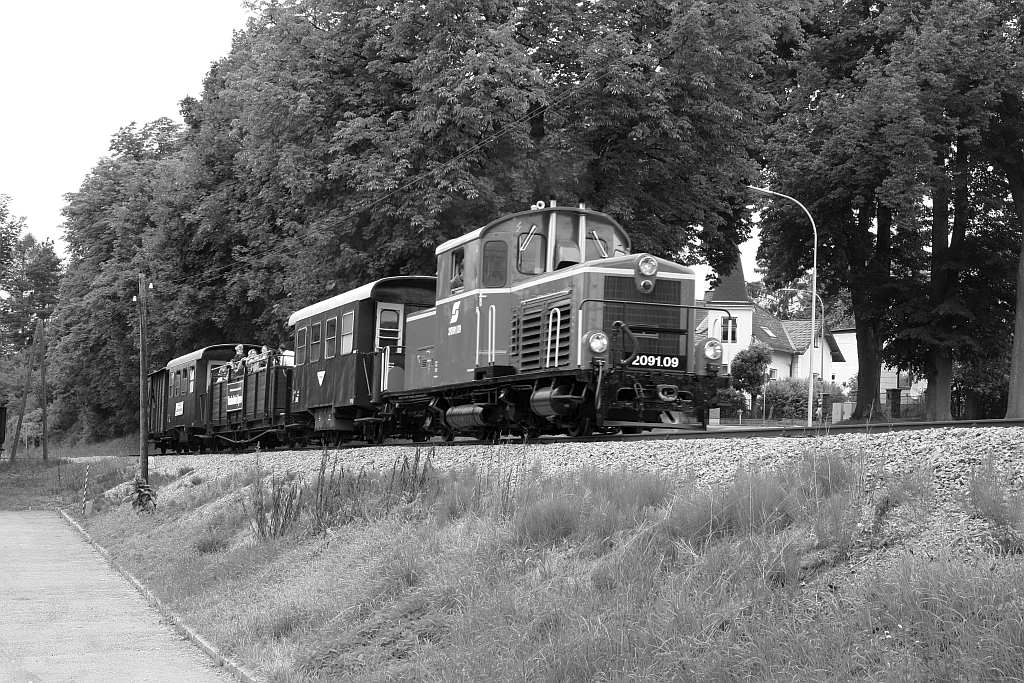 WSV 2091.09 am 26.Juli 2020 mit dem R 2 von Alt Nagelberg kurz vor dem Zielbahnhof Heidenreichstein.