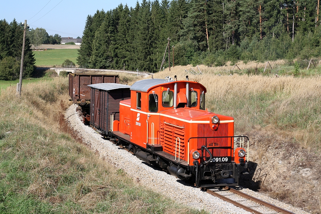 WSV 2091.09 anlässlich des vom WSV veranstalteten 2 tägigen  Güterzugfestival im Wald4tel  am 10.September 2023 kurz vor der Haltestelle Aalfang beim Km 8,0 der Strecke Alt Nagelberg - Heidenreichstein.