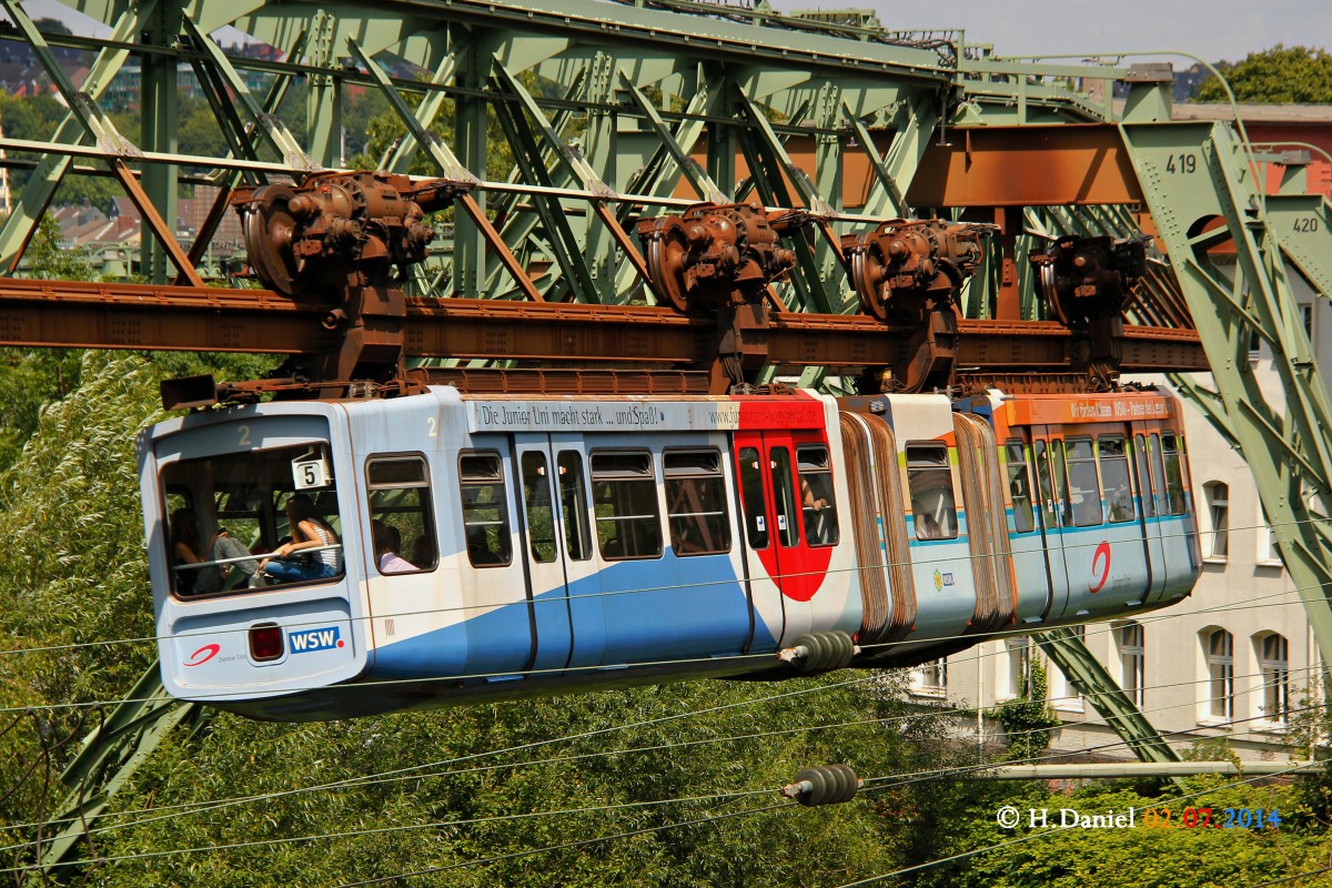 Wuppertaler Schwebebahn Gtw 72/2  WSW  in Wuppertal, Juli 2014.