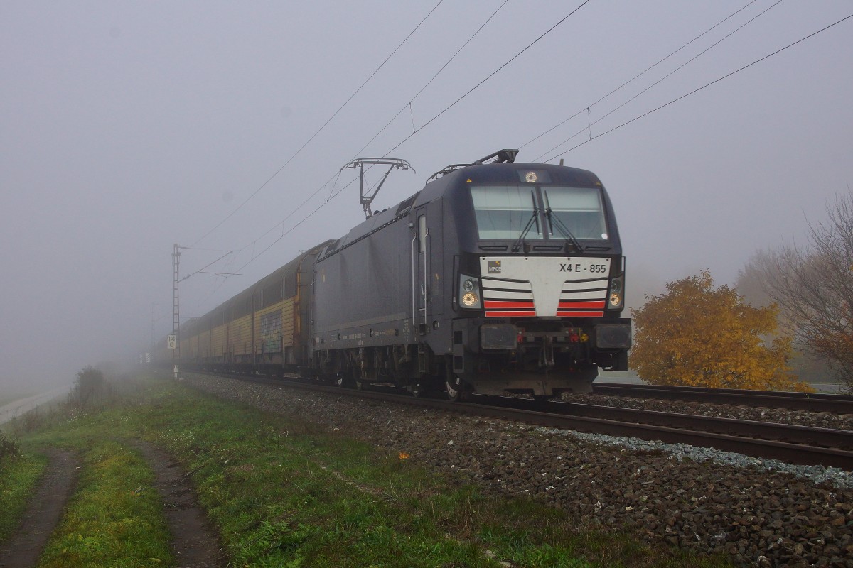 X 4E -855 hier zu sehen mit einen Altmann-Autozug bei Thüngersheim am 27.10.15