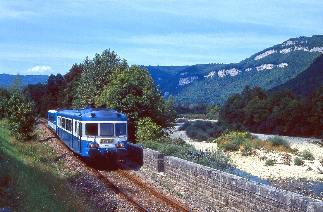 x2845, Vaux lès Saint Claude, 58654/5, 09.04.1999.
Ligne Bourg-en-Bresse - Morez