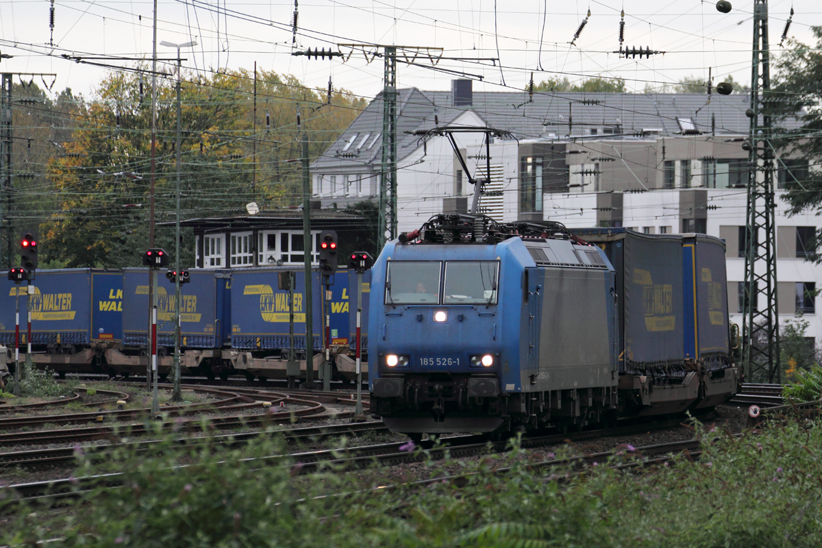 Xrail 185 526-1 durchfährt Köln-West 5.10.2017 