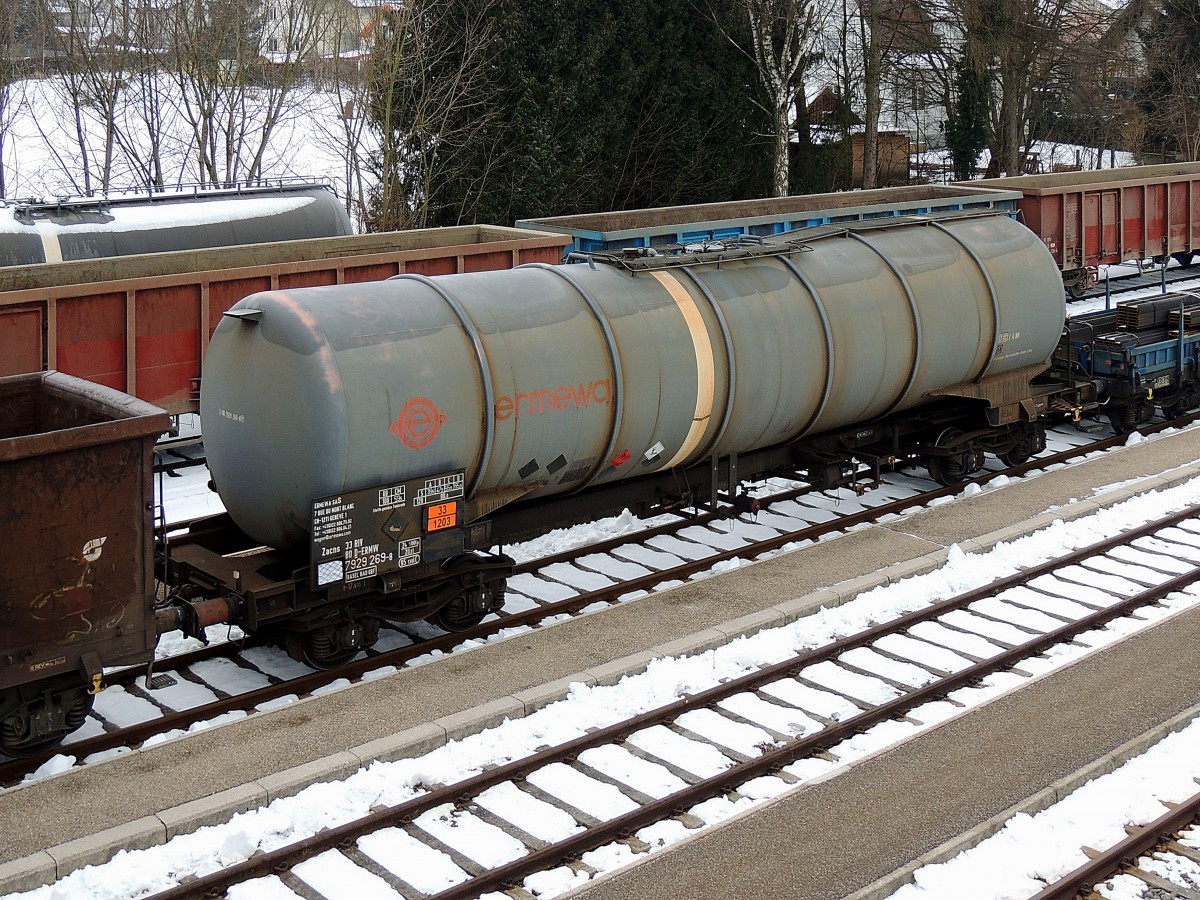 Zacns 3380(D-RMW)7929269-8, erreicht eingereiht im G75850, mit einer Ladung Ottotreibstoff den Bhf. Ried; 150107