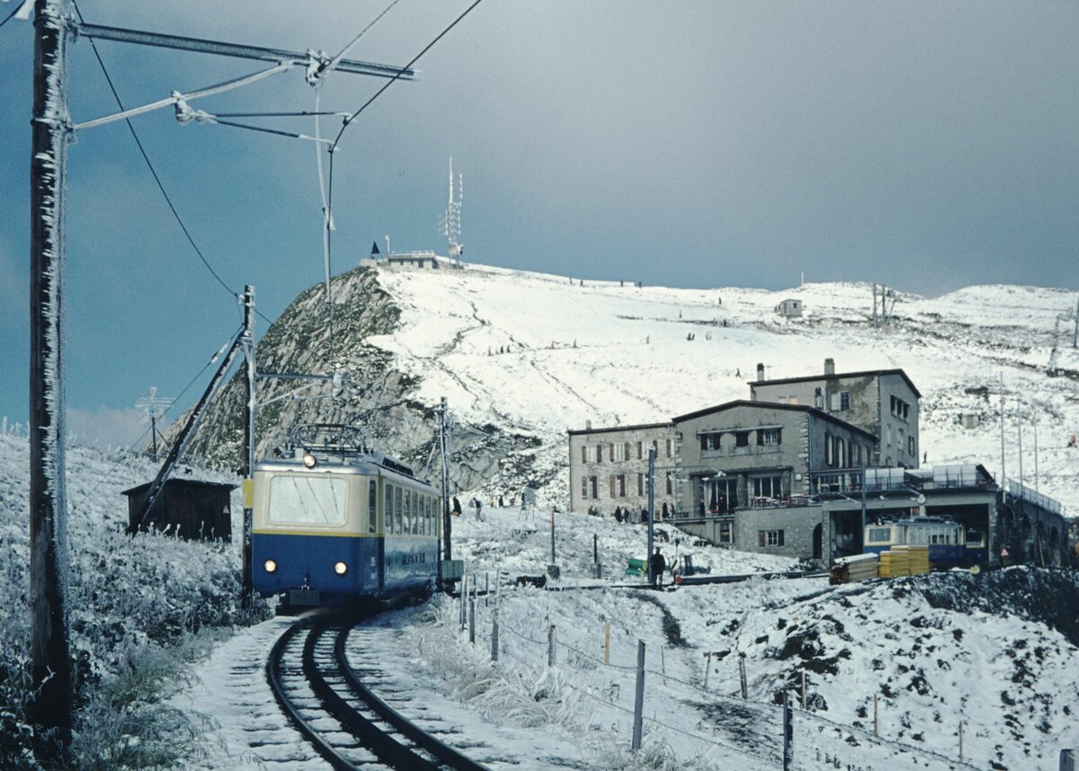 Zb Rochers-de-Naye_Tw vor dem Bergbhf.__04-09-1976