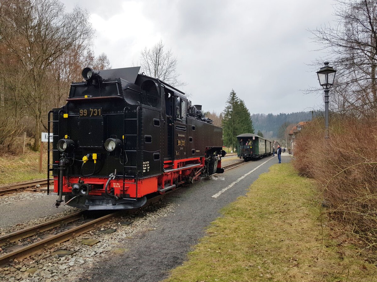 Zittauer Schmalspurbahn__Lok 99 731 beim Umsetzen in Jonsdorf.__03-03-2024