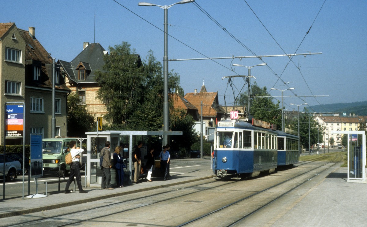 Zrich VBZ Tram 10 Unterstrass, Irchelstrasse / Winterthurerstrasse / Hst. Irchel am 20. Juli 1990.