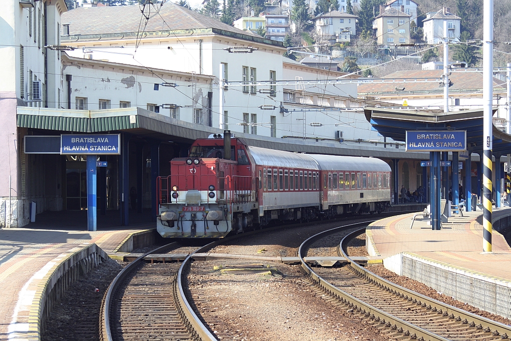 ZSSK 736 103-3 am 18.März 2015 in Bratislava hl.st..
