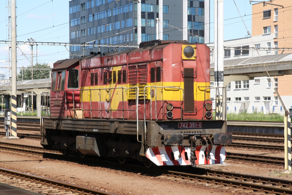 ZSSKC 742 351-0 am 27.Juli 2020 in Bratislava-Petrzalka.
