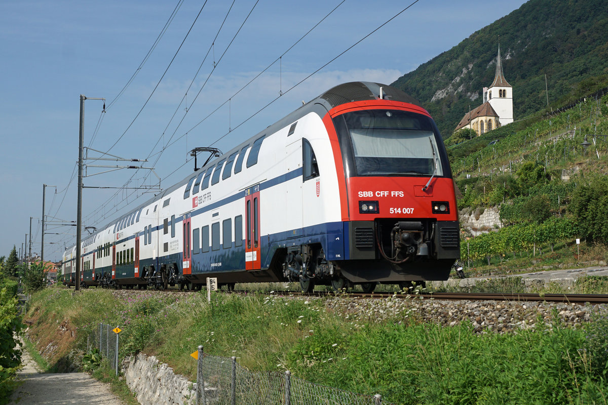 Zürcher S-Bahn SBB auf unüblicher Strecke am Bielersee.
RABe 514 007/DTZ in Ligerz auf dem einspurigen Streckenabschnitt unterwegs am 10. August 2020.
Foto: Walter Ruetsch