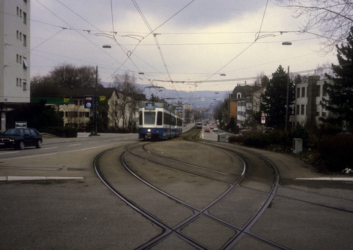 Zürich VBZ Tram 14 (Be 4/6 2013) Birmendorferstrasse im Februar 1994.