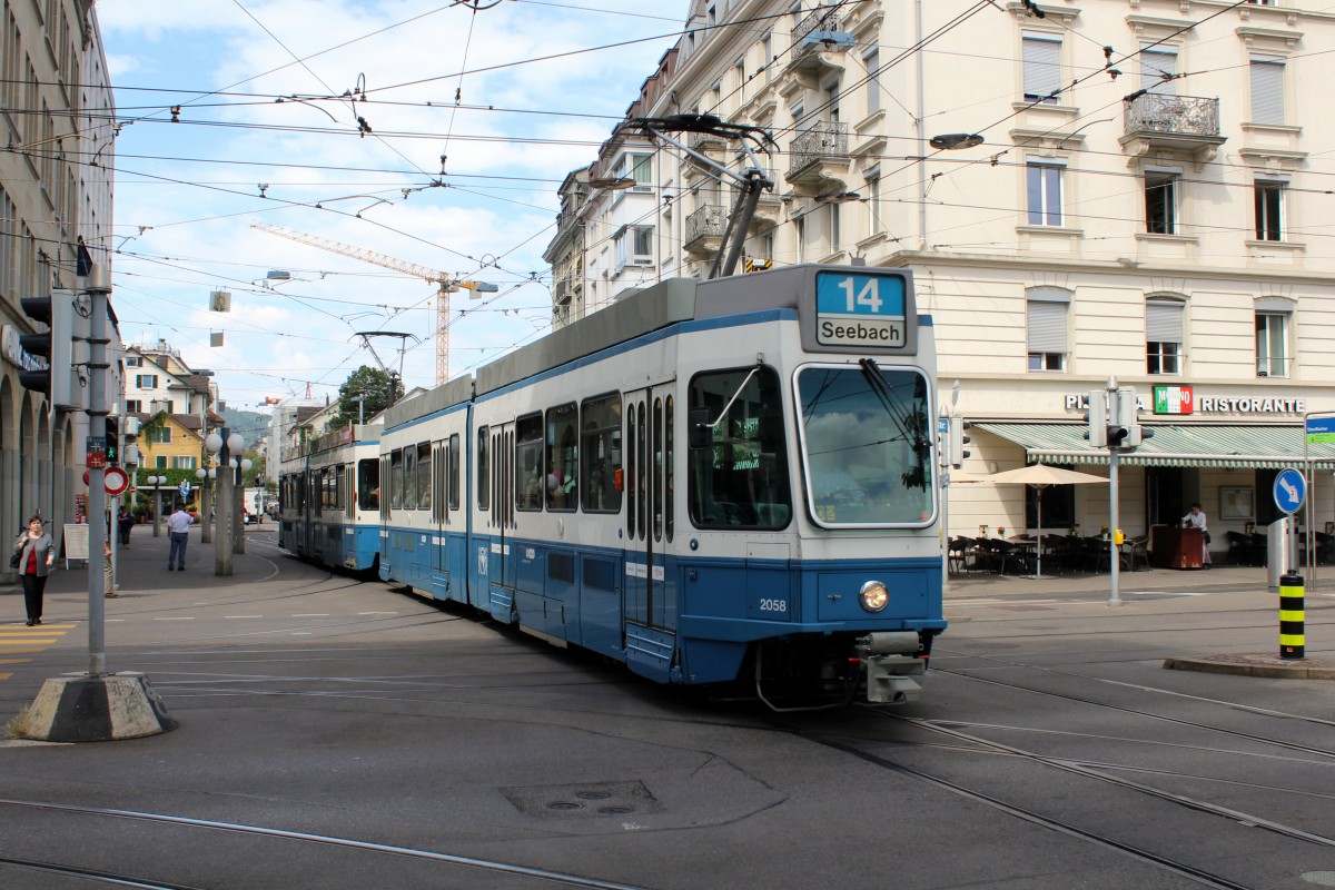 Zürich VBZ Tram 14 (SWP/SIG/BBC Be 4/6 2058) Stauffacher am 13. Juli 2015.