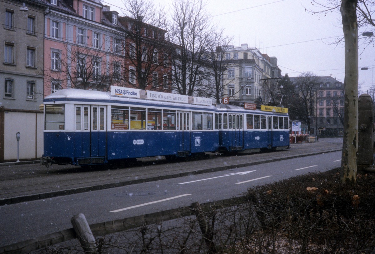 Zrich VBZ Tram 6 (B 730) Gessnerallee im Februar 1994.