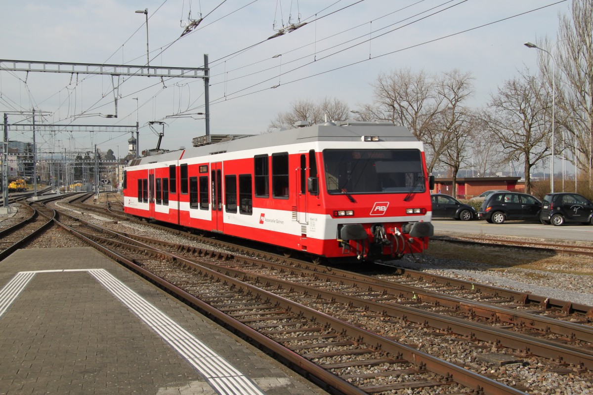 Zug der Rorschach-Heiden Bergbahn bei der Einfahrt in Rorschach.25.02.14