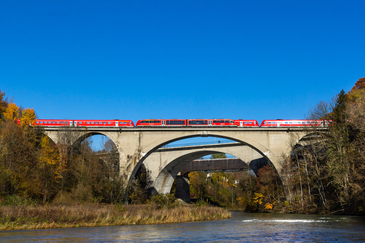 Zugkreuzung auf der Illerbrücke in Kempten. 3x 612 und 1x 642. 31.10.20