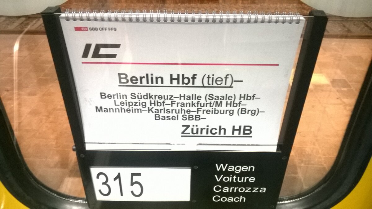 Zuglaufschild der IC 60408, 15.03.2024