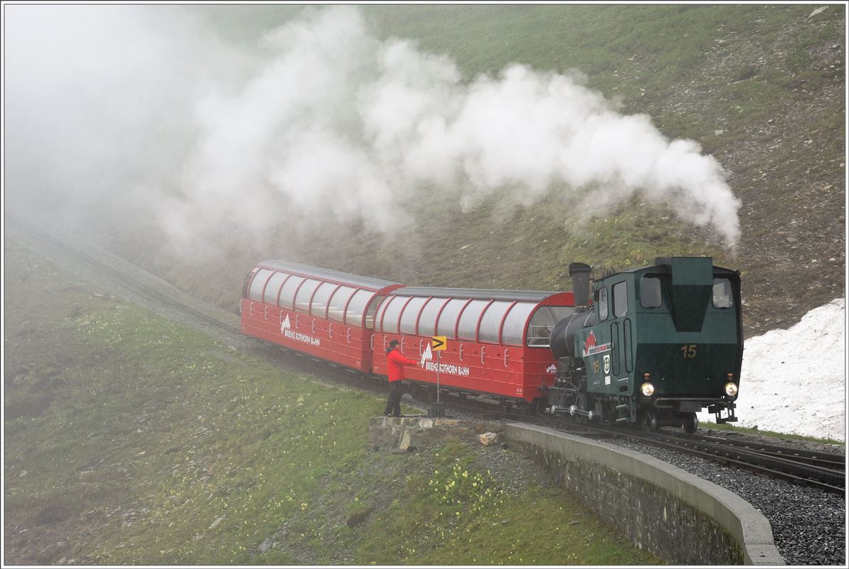Zugskreuzung mit dem 15i in Oberstafel. (19.06.2016