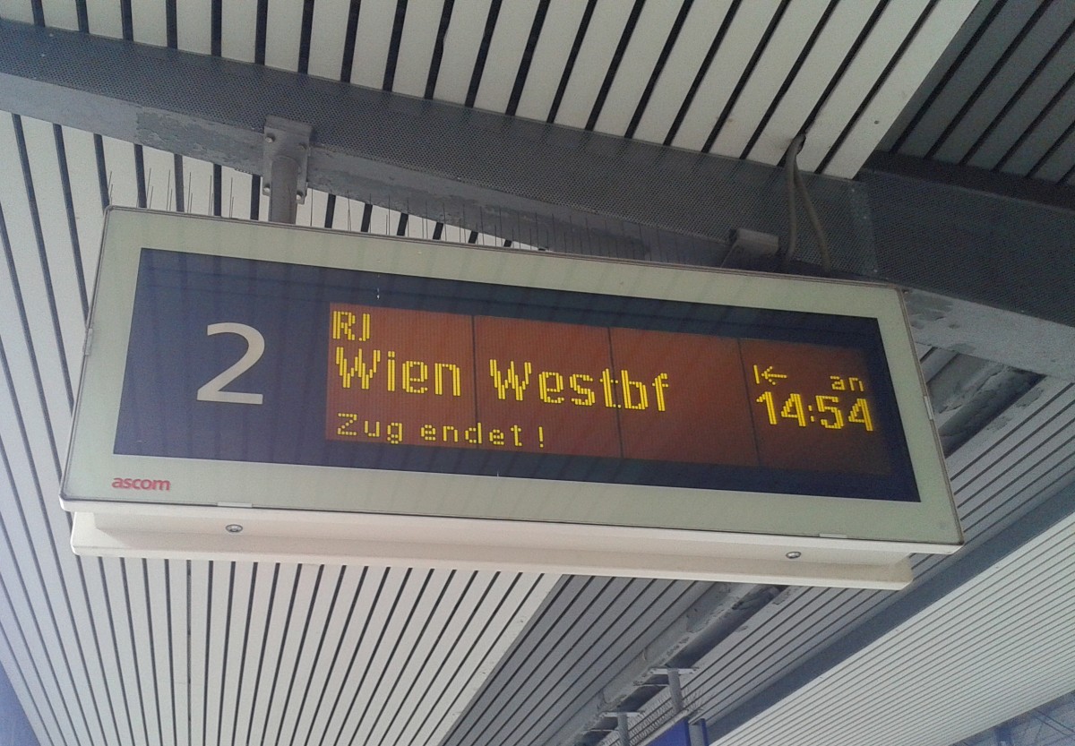 Zugzielanzeige des railjet 860 (Wien Westbahnhof - Zürich) am 15.5.2015 in Innsbruck Hbf.