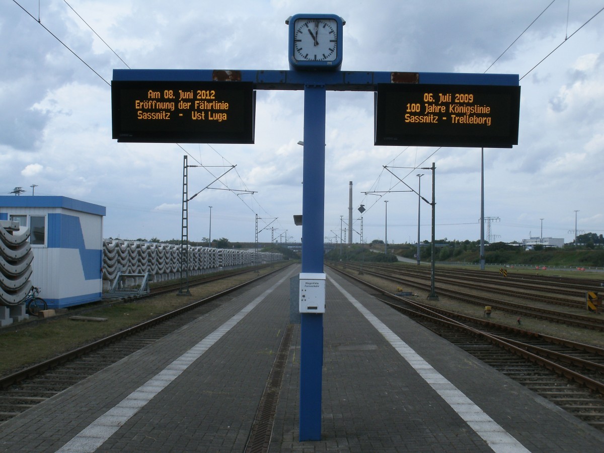 Zugzielanzeiger auf dem Mukraner Bahnsteig am 16.August 2013.